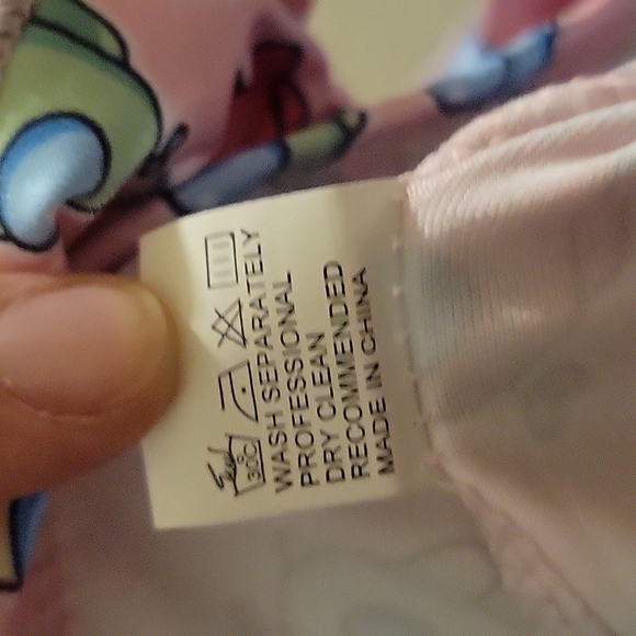 Girls size 4T ( Europe size) Among Us pink multicolor swimsuit with adj. strap. - Picture 4 of 4